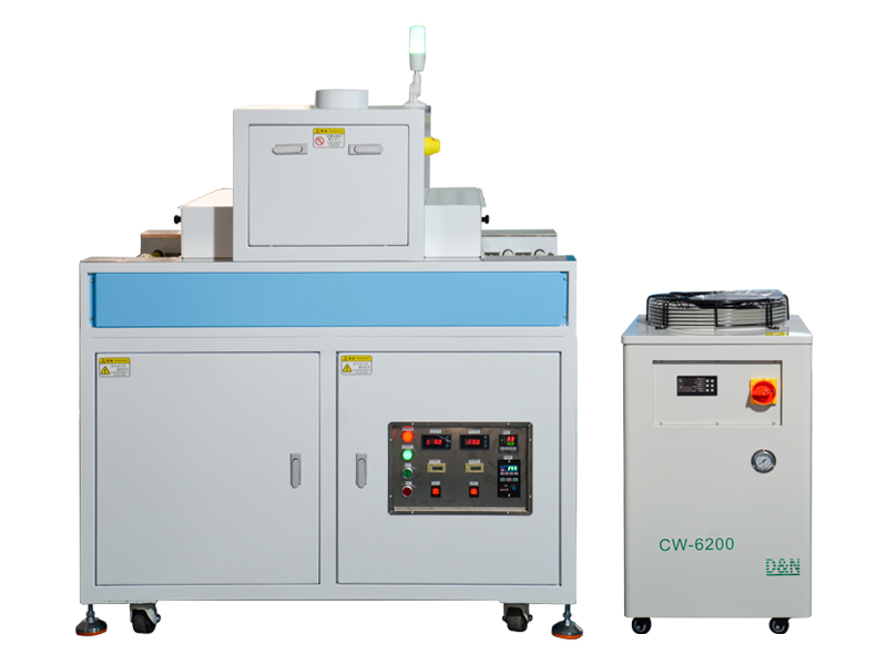 上下雙燈照射水冷UVLED固化機(jī)金屬板曝光蝕刻后